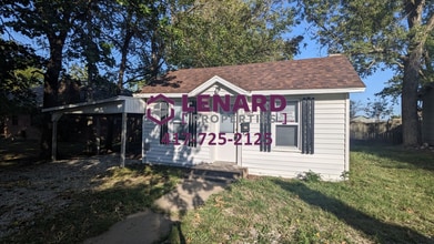 Building Photo - The Perfect Size!