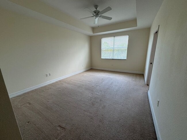 Building Photo - 3/2.5 Attached Villa in Sail Harbour