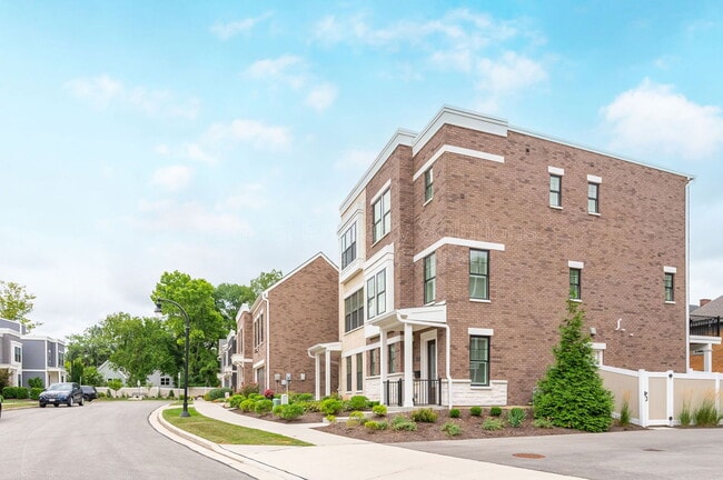 Building Photo - 1607 Merrimac St
