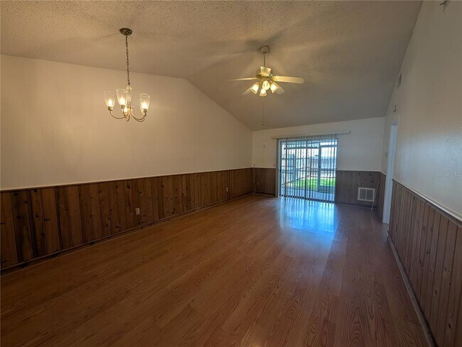 Building Photo - 1130 Dover Ct