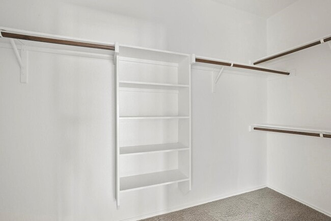Building Photo - 9617 Tipperary Dr
