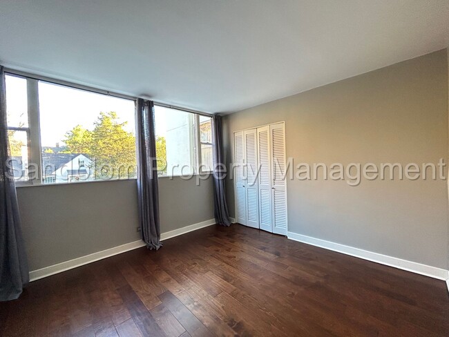 Building Photo - For Lease | Riverside Condo | $1450 Rent