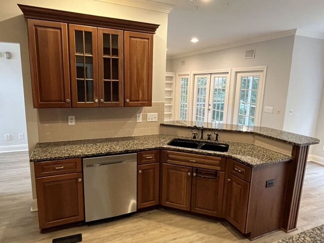 Building Photo - Refreshed 4 Bed home in Ballantyne