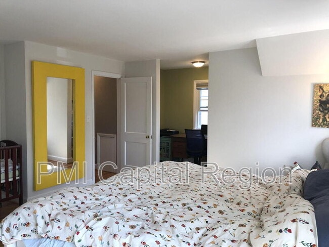 Building Photo - 10305 Ridgemoor Dr