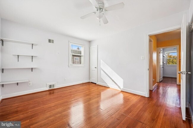 Building Photo - 4808 Fort Totten Dr NE