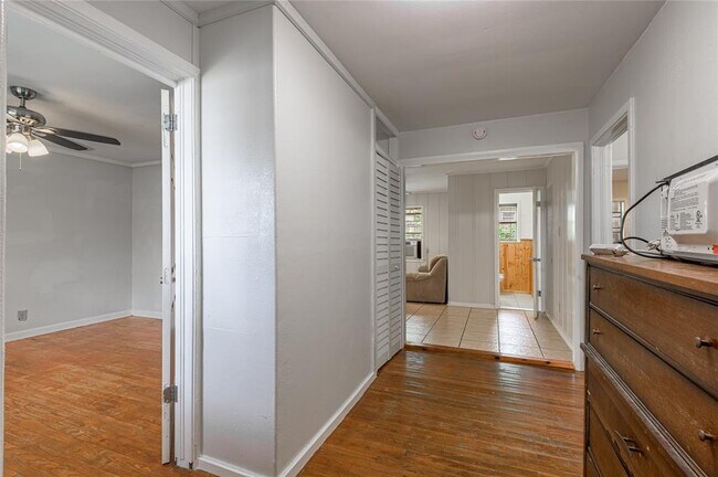Building Photo - 1412 22nd St