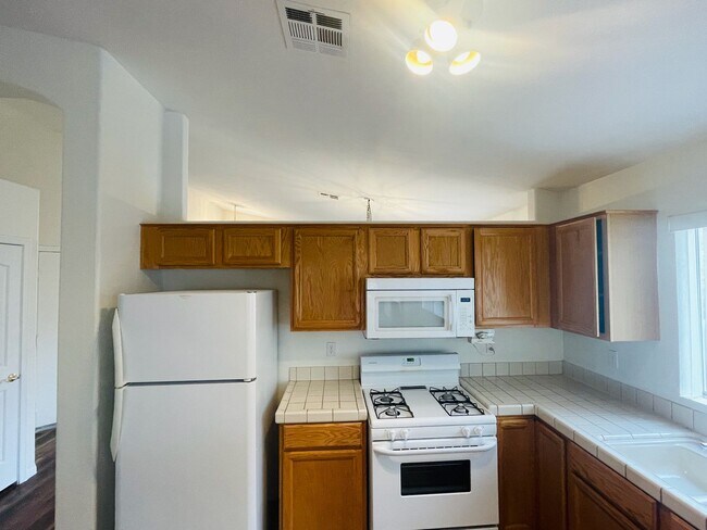 Building Photo - Coming Soon: Fantastic 3 Bedroom Home in S...