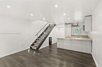 Building Photo - 3130 Bird Ave