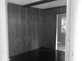 Building Photo - **AVAILABLE NOW**3 Bedroom / 1 Bathroom Ho...
