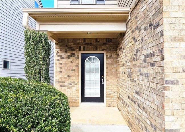 Building Photo - 315 Lakeside Ln