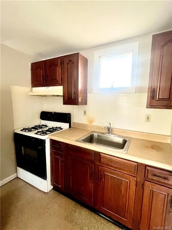 Building Photo - 58 Cottage St