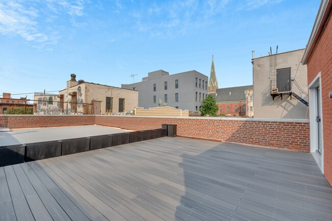 Building Photo - 155 25th St