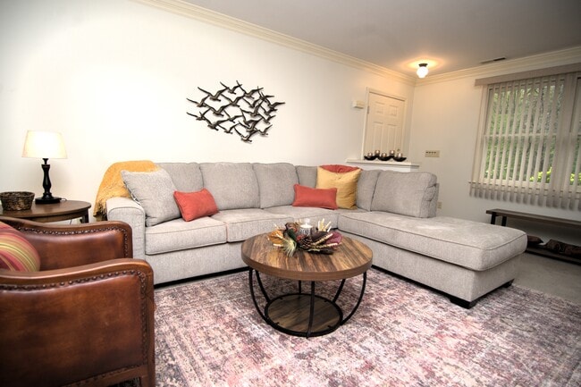 Building Photo - 63 Poplar Ct Ln