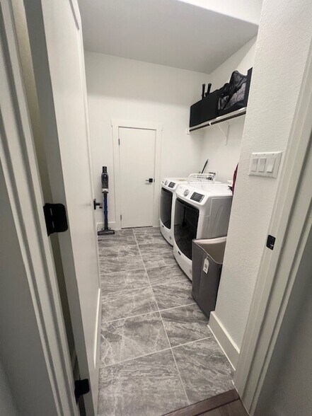 Building Photo - 8628 Wellspring Loop