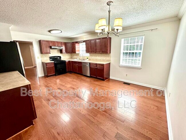 Building Photo - 7806 Celeste Ln
