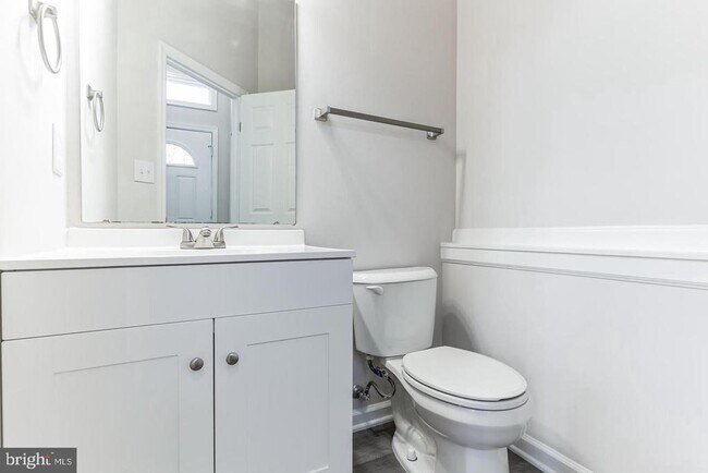 Building Photo - 304 Barksdale Pl