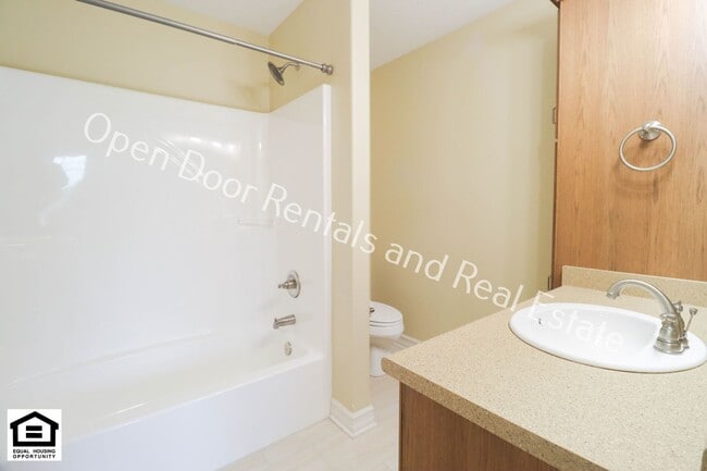 Building Photo - Coming soon! 50% off first months rent** W...