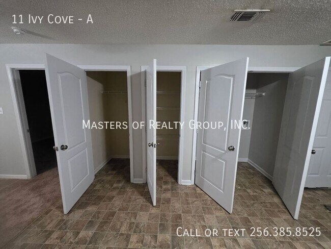 Building Photo - 11 Ivy Cove