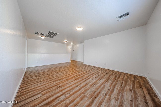 Building Photo - 5205 W St Kateri Dr