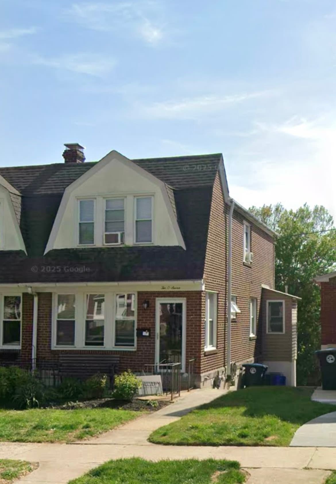 Building Photo - 207 E. 11th Ave