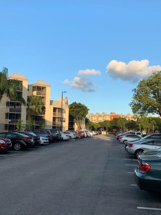 Building Photo - 8215 Lake Dr