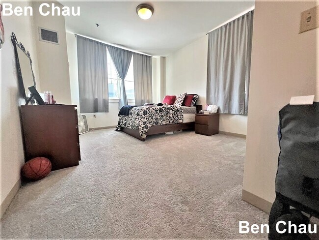 Building Photo - 234 Causeway St