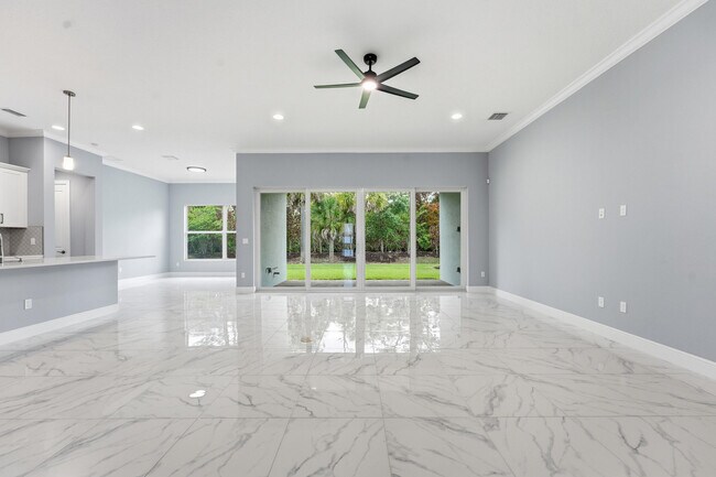 Building Photo - 6391 High Pointe Cir