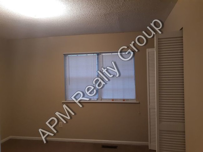 Building Photo - St. Andrews townhouse now available!