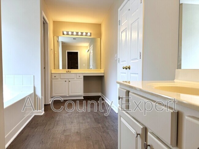 Building Photo - 1794 Taylor Oaks Dr