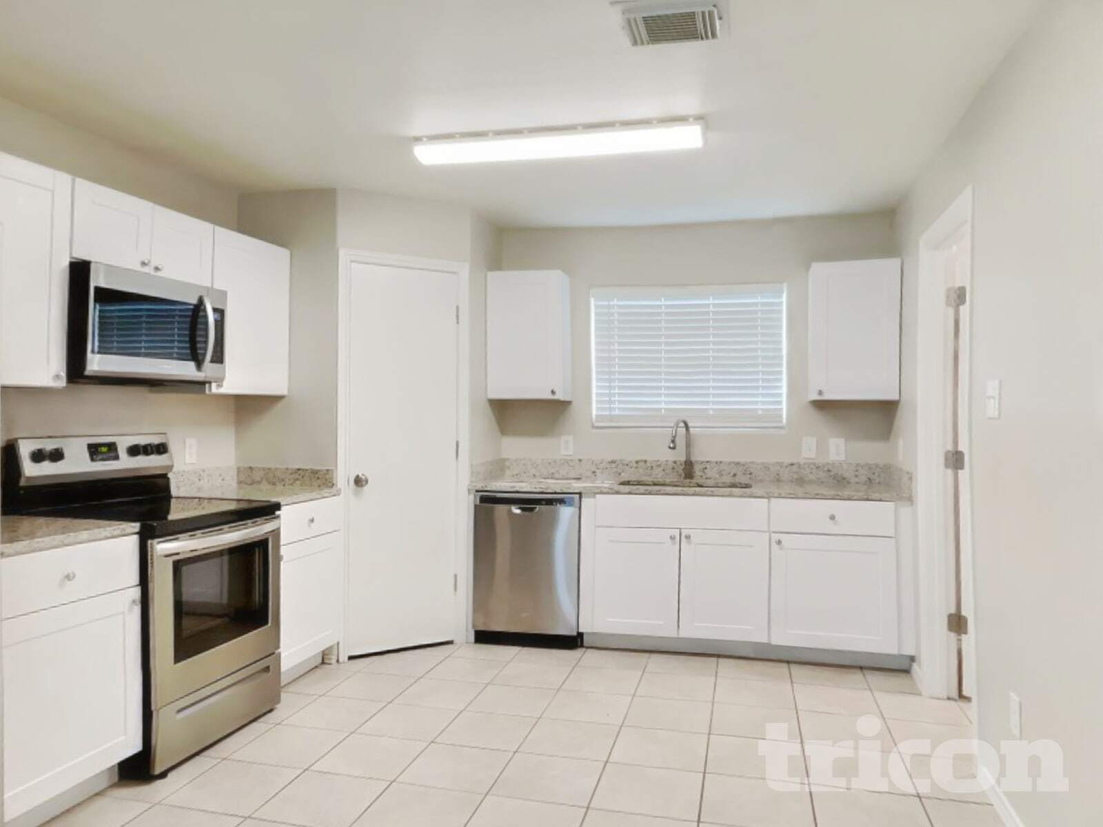 Building Photo - 5521 Rio Alamo St