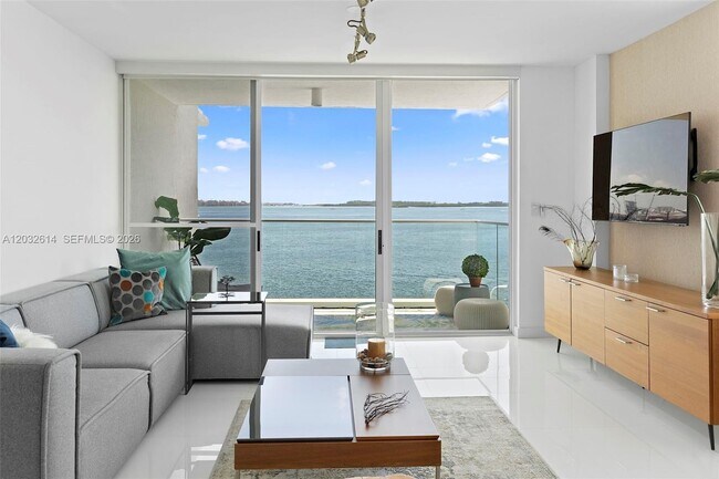 Building Photo - 800 Claughton Island Dr