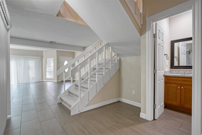 Building Photo - 12625 Memorial Dr