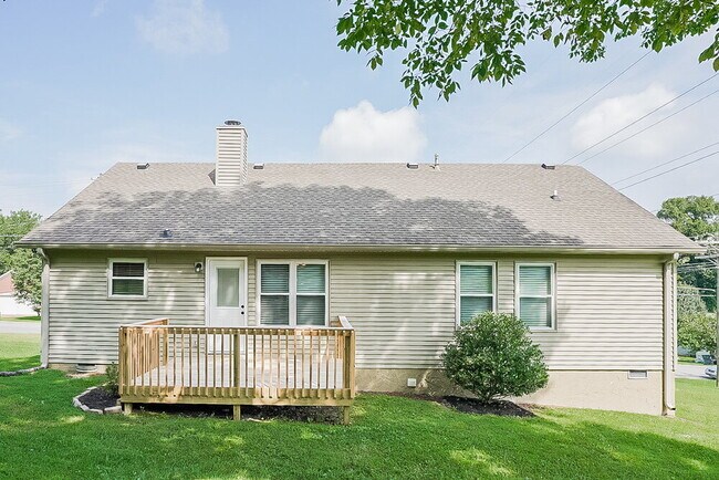 Building Photo - 1059 Cedar Creek Village Rd