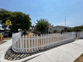 Building Photo - 11136 Redfern Ave