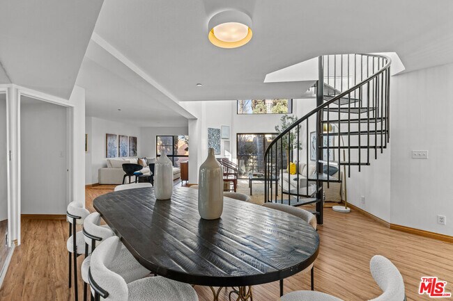 Building Photo - 12000 Goshen Ave