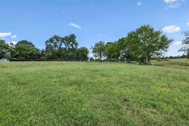 Building Photo - 9021 Lane Rd