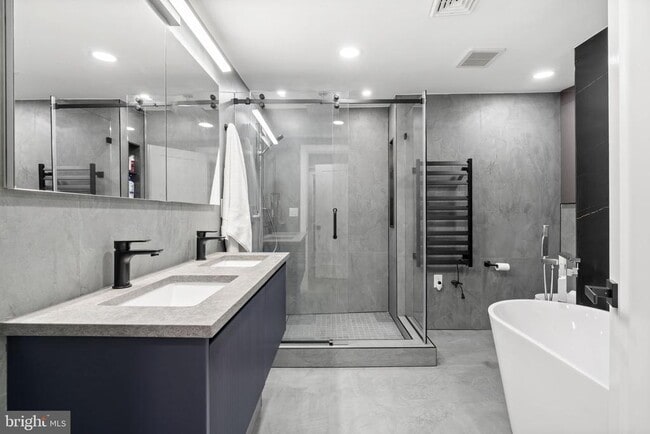 Building Photo - 311 Wharton St