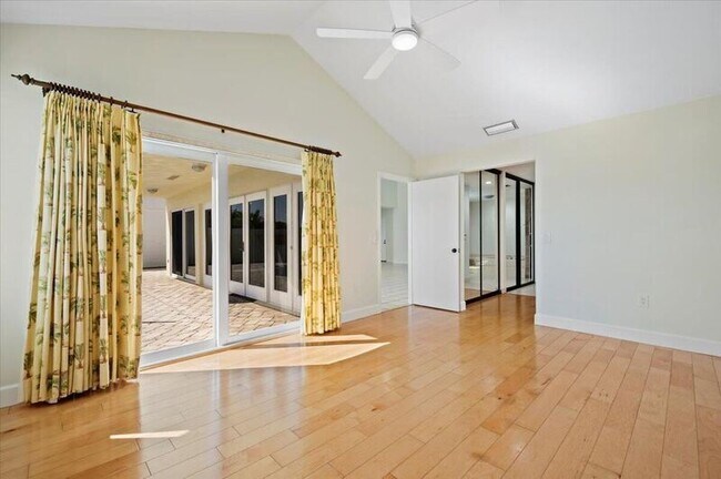 Building Photo - 180 Ridge Rd