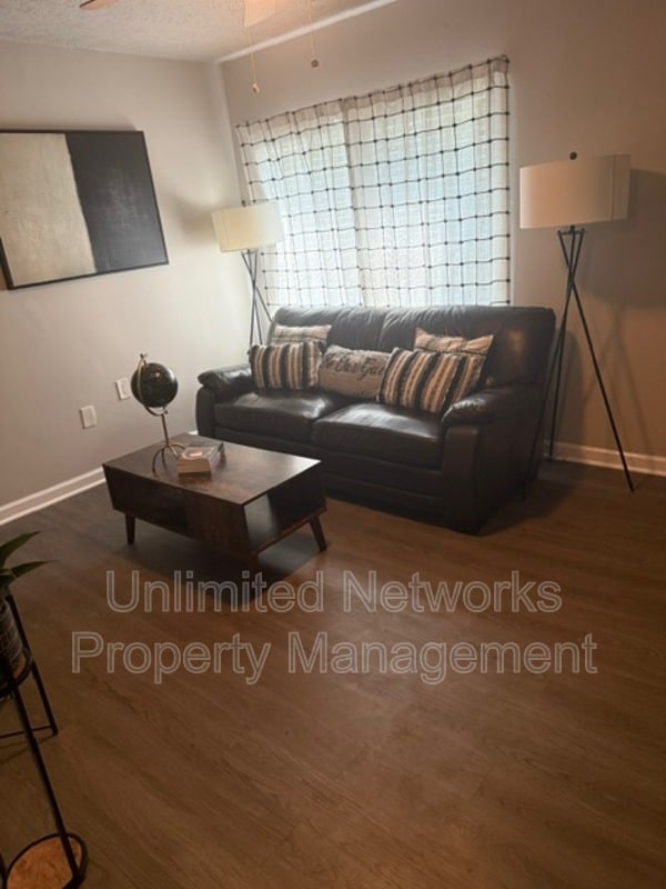 Building Photo - 151 Lawton St SW