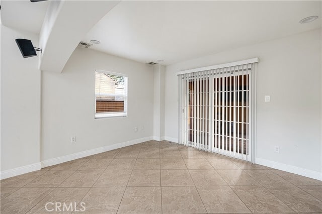 Building Photo - 10164 Elkwood St