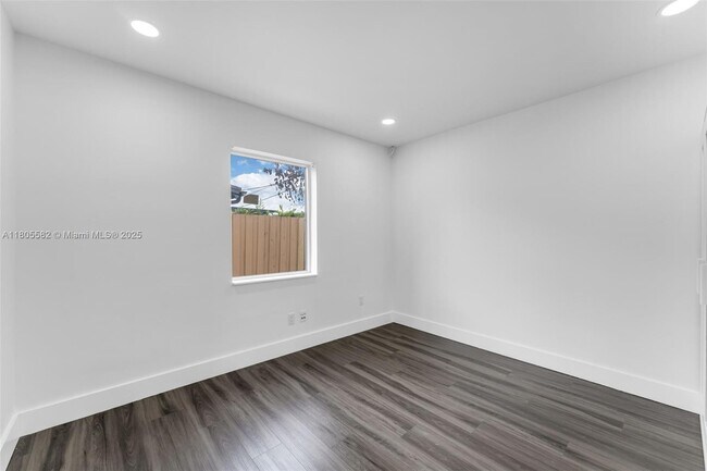 Building Photo - 12205 SW 42nd St