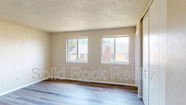 Building Photo - 6319 Monarch Cir