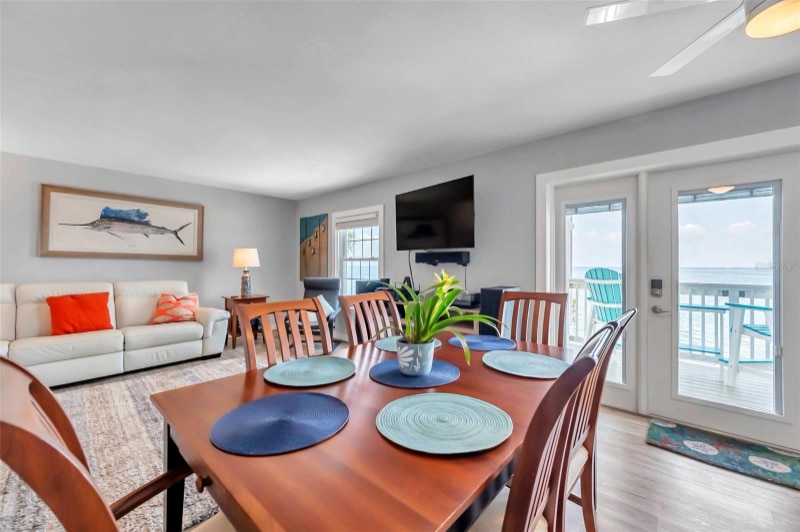 Building Photo - 5260 Coquina Key Dr SE