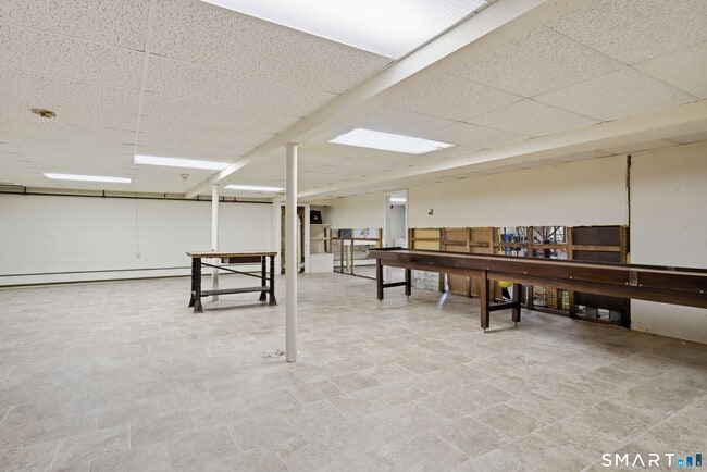 Building Photo - 24 Highbrook Rd