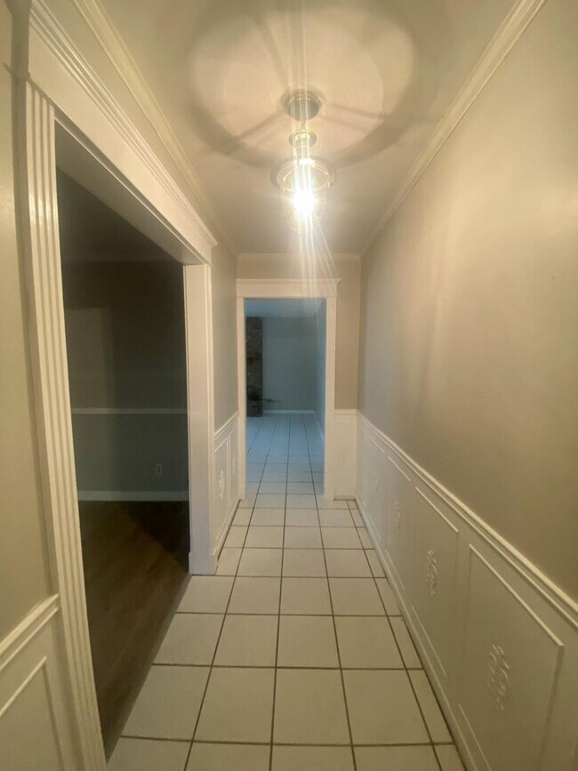 Building Photo - Available Now! 4 bed/2 bath in Harker Heights