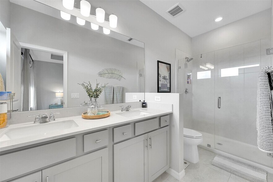 Building Photo - 6112 Rancho Ln