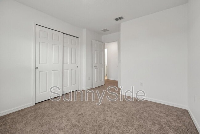 Building Photo - 10116 Grande Lp