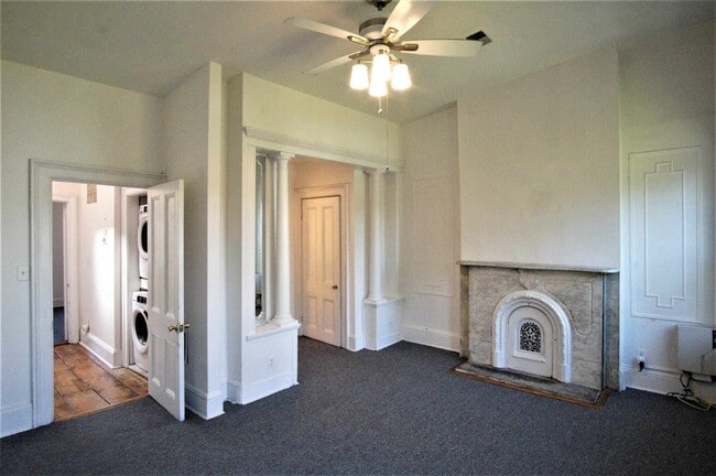 Building Photo - 255 4th St