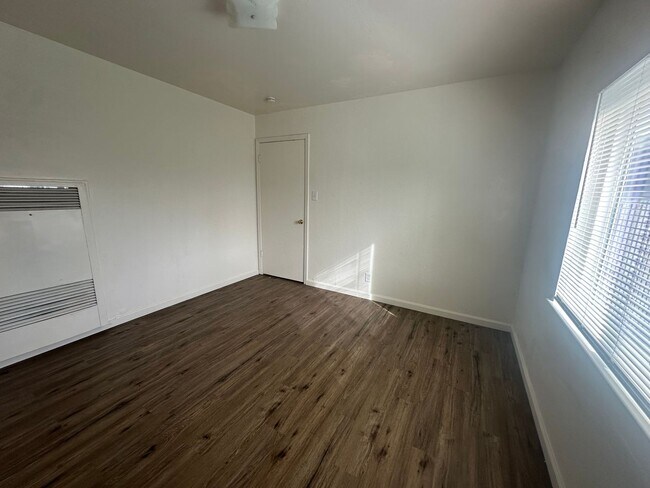 Building Photo - Water/Sewer Paid