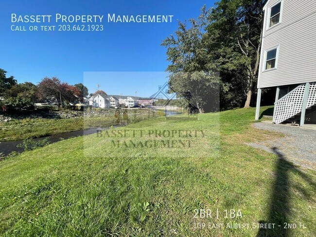 Building Photo - 109 E Albert St